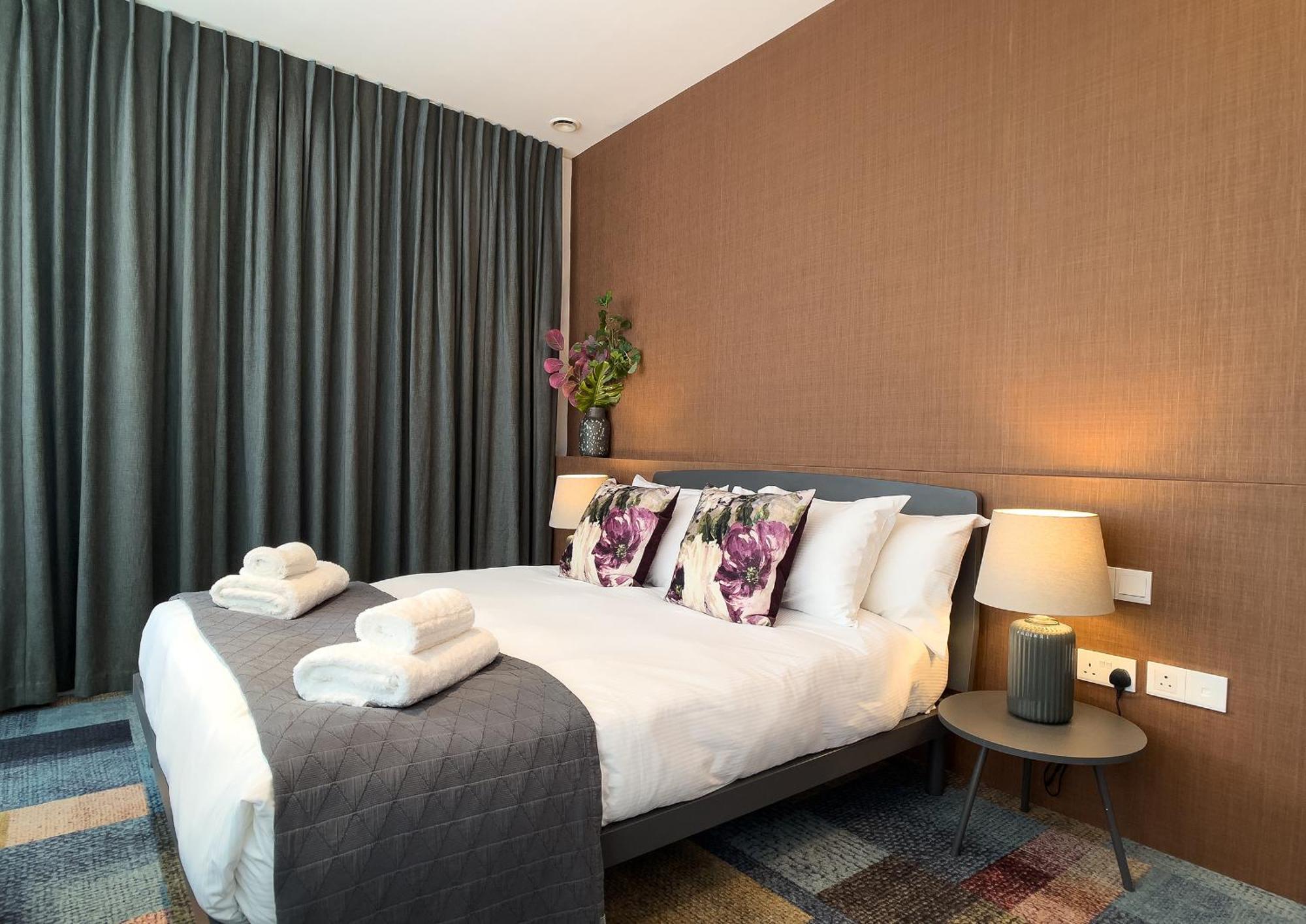 Mirabilis Apartments - Bayham Place London Eksteriør bilde